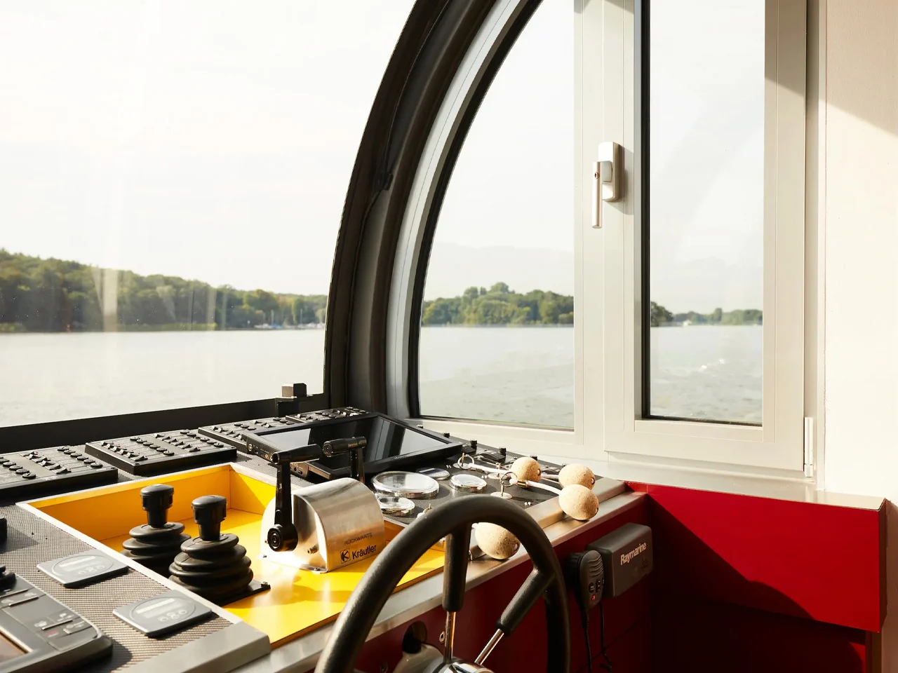 Miniature House Boat，environment protection，Water life，solar energy，