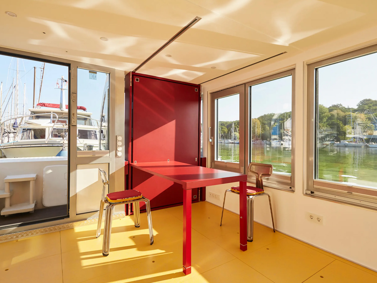 Miniature House Boat，environment protection，Water life，solar energy，