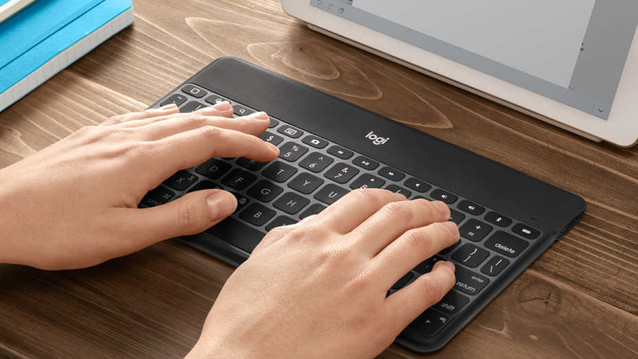 Logitech，keyboard，color，