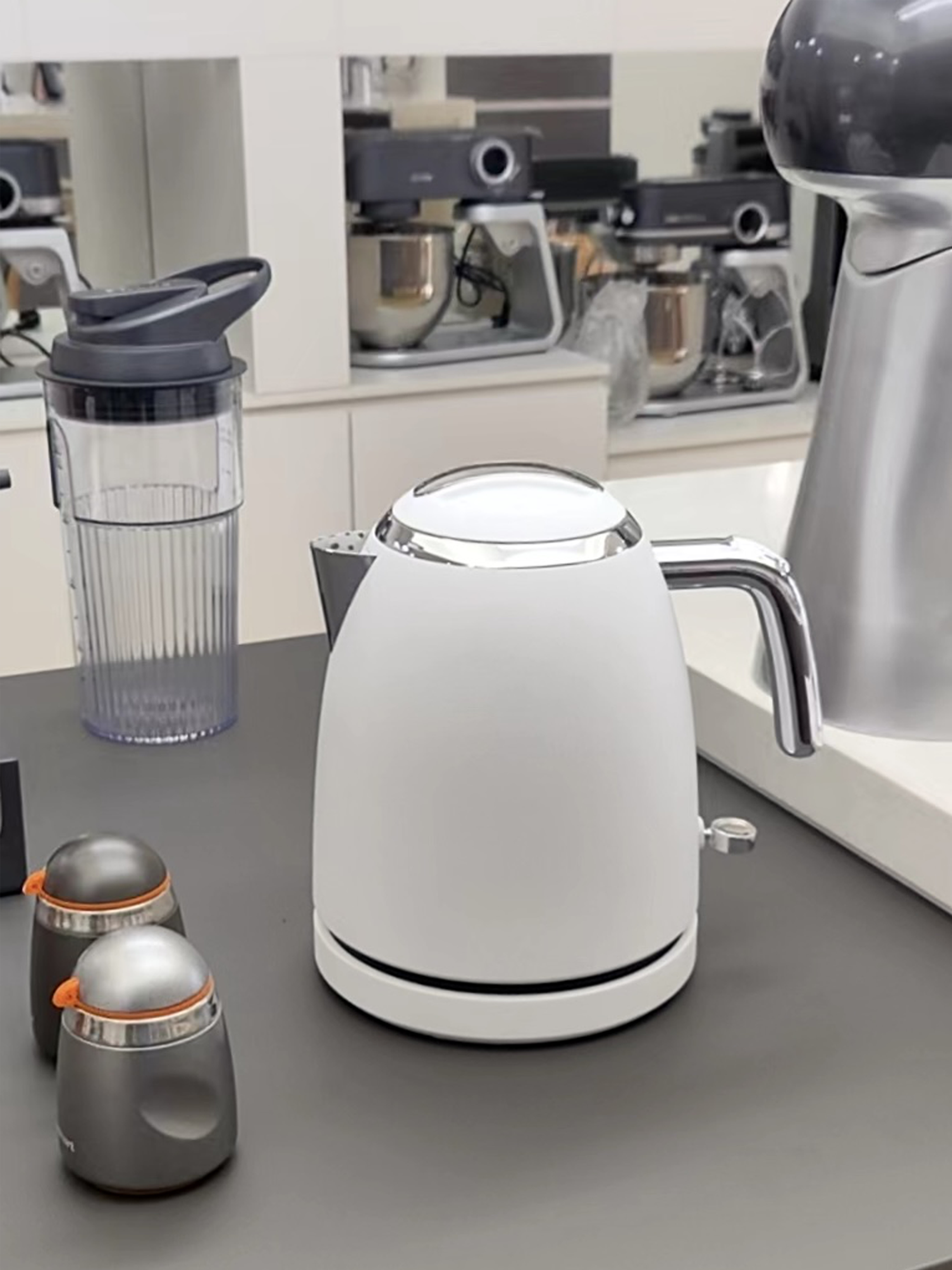 kettle，kettle，Electric kettle，Electric kettle，Retro light luxury，Retro light luxury，Kettle，Kettle，