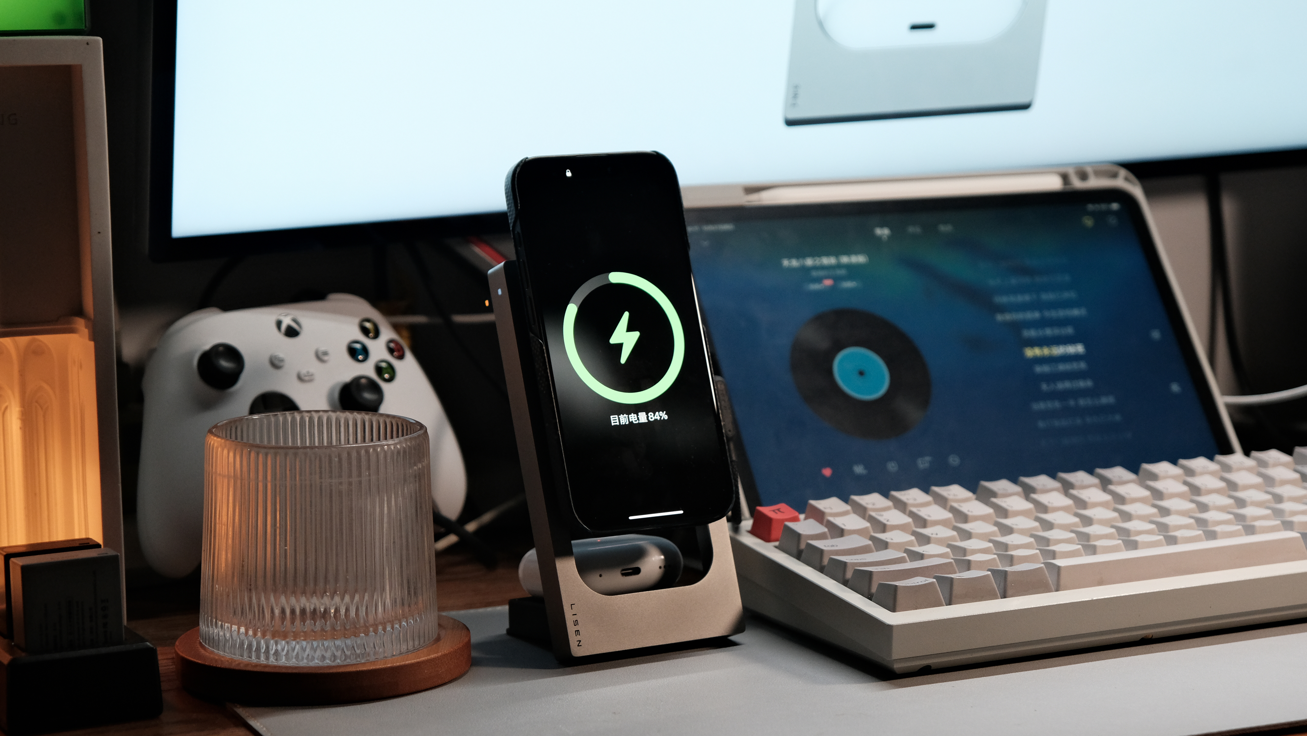 Wireless charging，Mobile wireless charging，3-in -1 wireless charging，Watch wireless charging，Earphone wireless charging，Desktop Wireless charging，