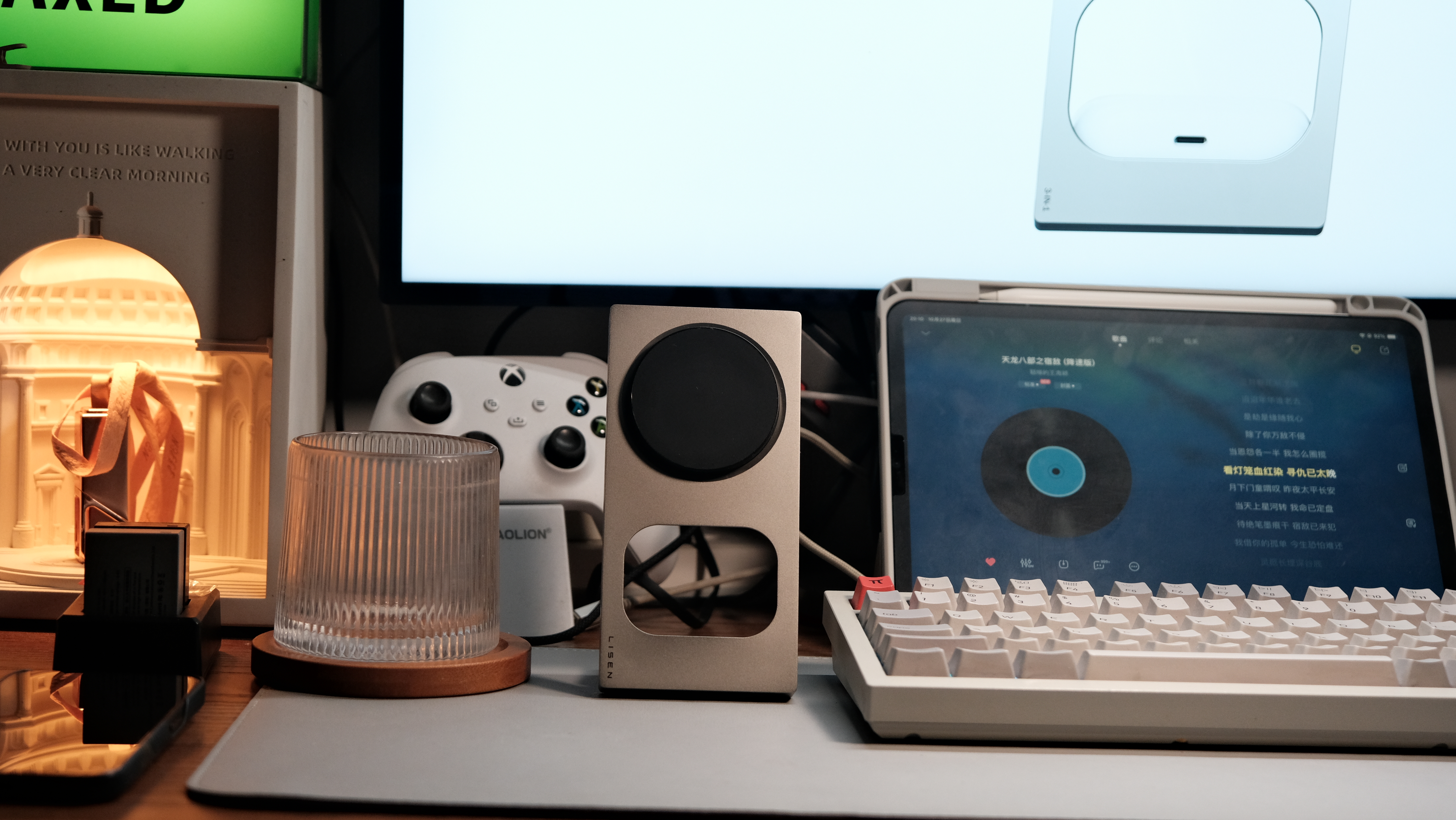 Wireless charging，Mobile wireless charging，3-in -1 wireless charging，Watch wireless charging，Earphone wireless charging，Desktop Wireless charging，