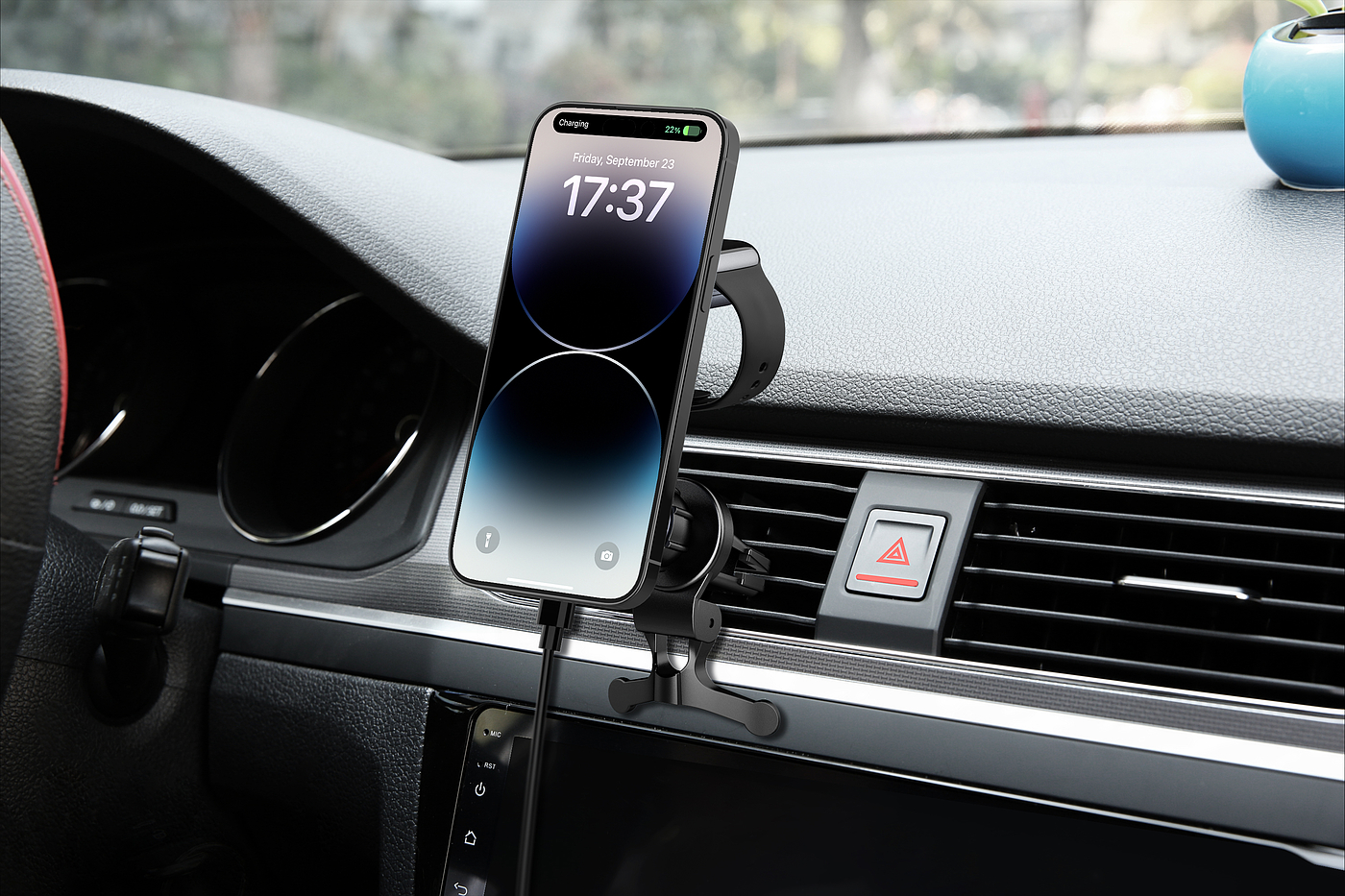 Magnetic suction car holder with watch wireless charger，