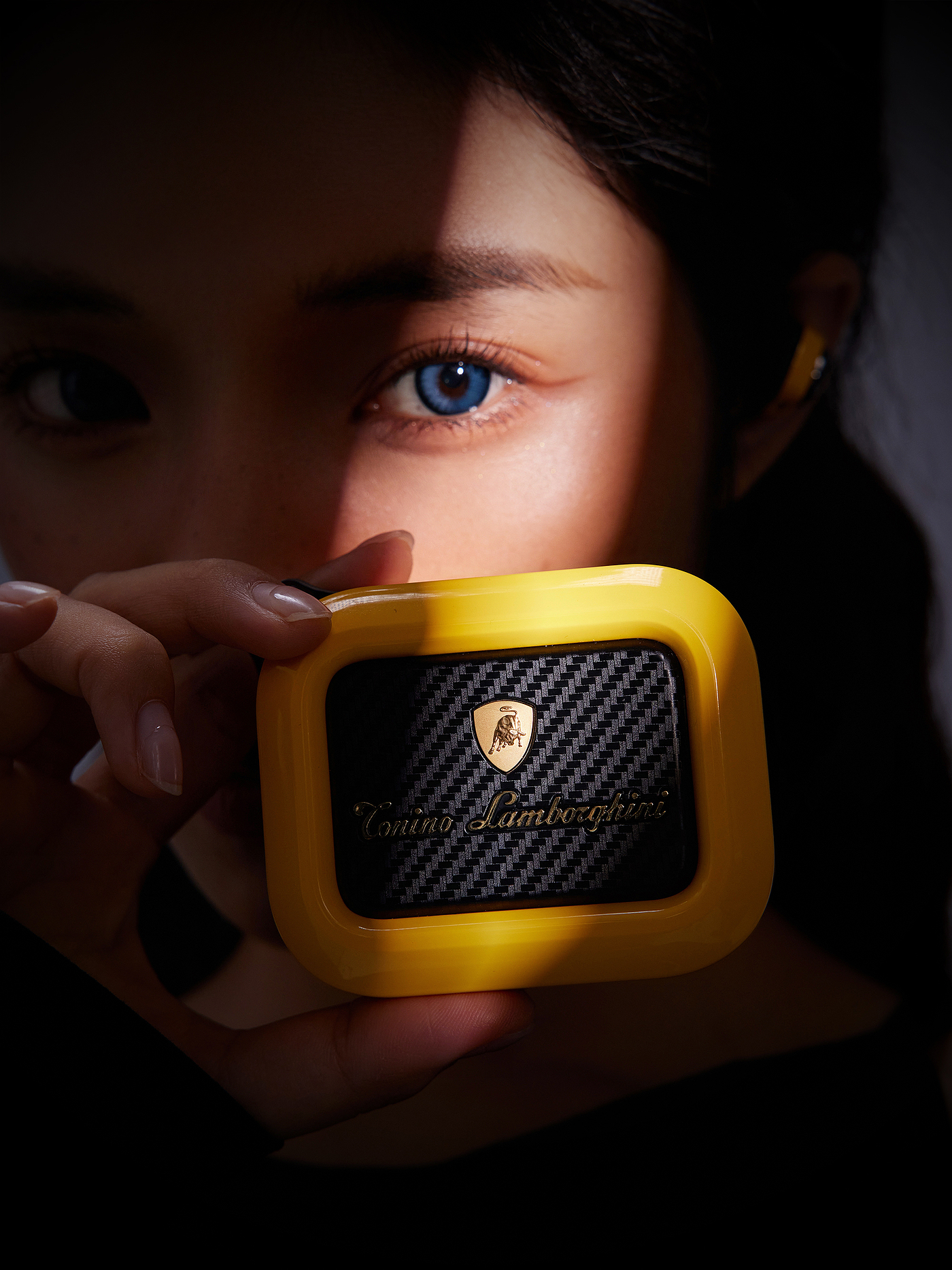 3C products，dmooster，Big Monster，Lamborghini，Bluetooth headset，industrial design，jointly，Render，