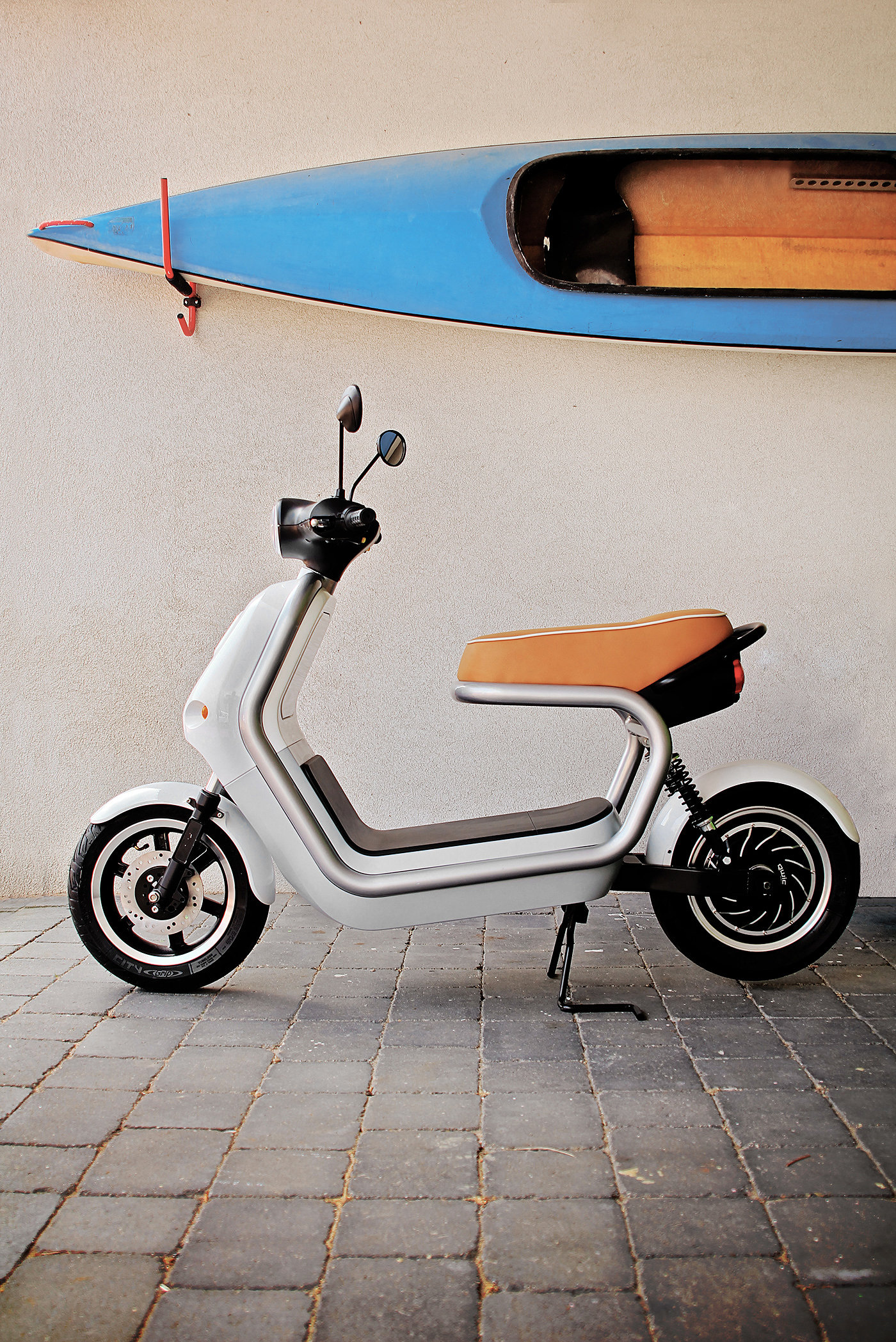 Q-scooter，踏板车，交通工具，电动，