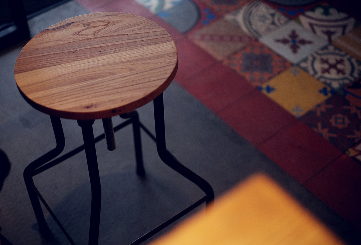 literature，restaurant，indoor，decorate，furniture，