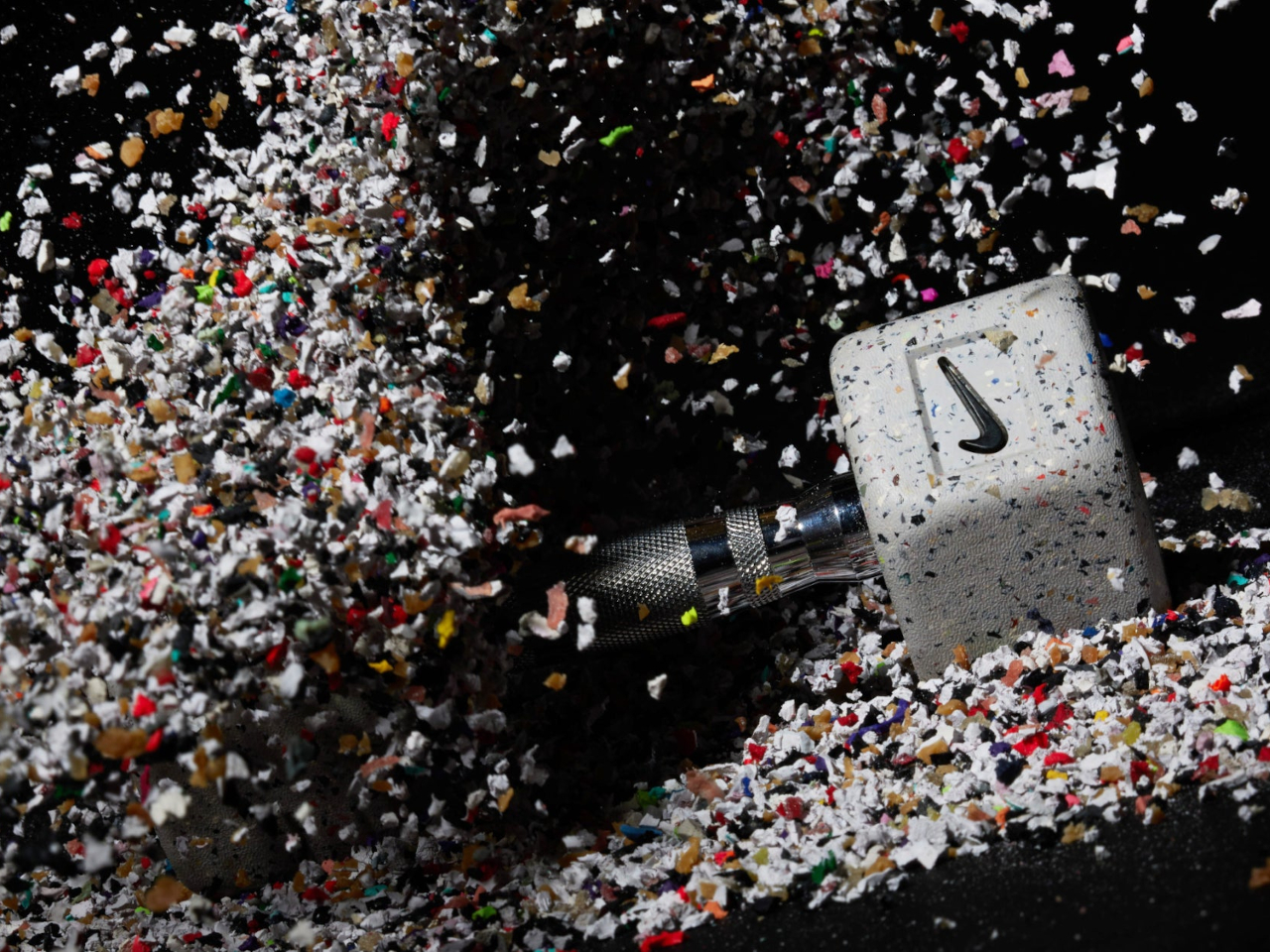 Nike，dumbbell，Fitness tools，environment，