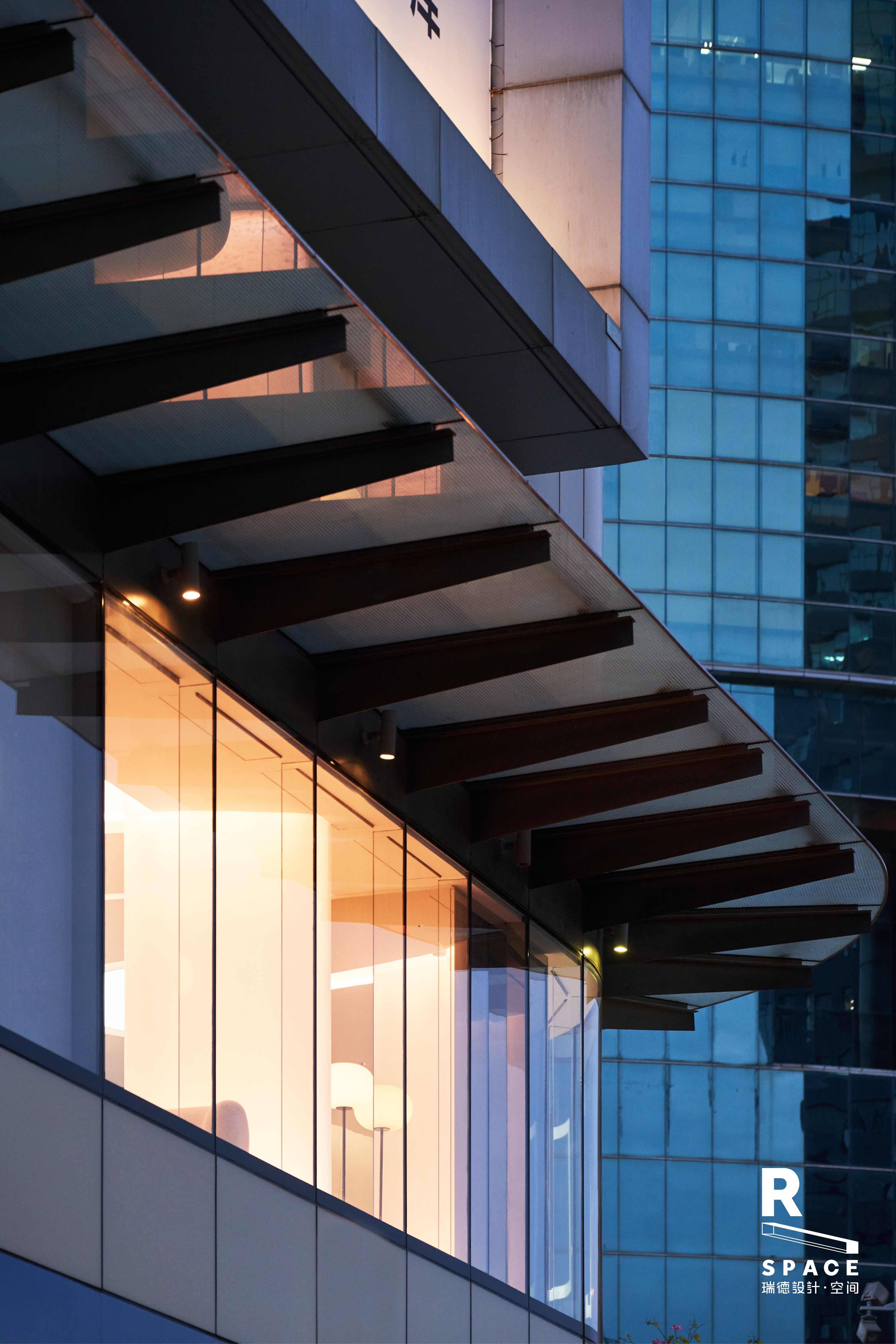 Original works，Commercial space design，New energy vehicle，Pole Krypton Center，Foshan lion dance，In the local culture，Red design，Hangzhou design company，