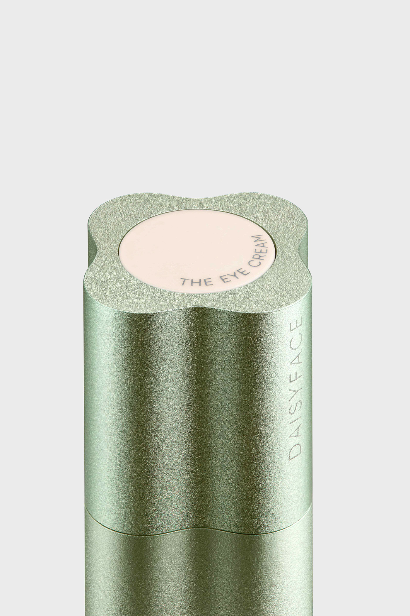 Skin Care Brand，Daisy，Blond，high-end，