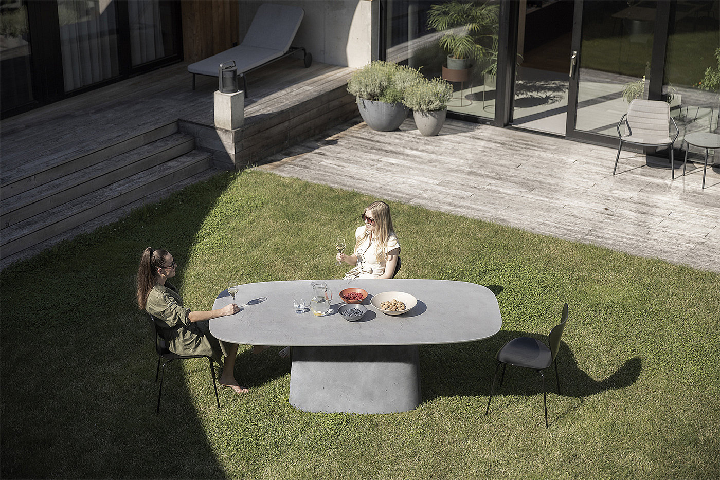 Levit，concrete，outdoors，Strong and durable，