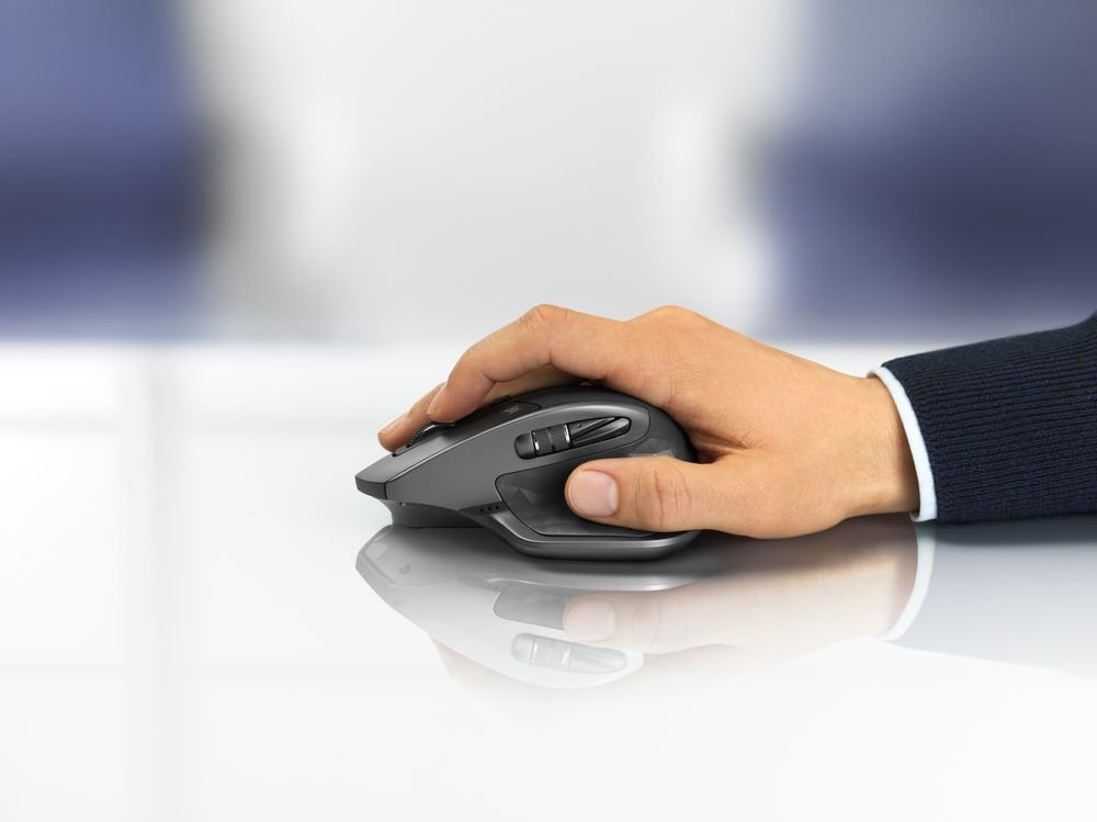 Logitech，Wireless mouse，intelligence，