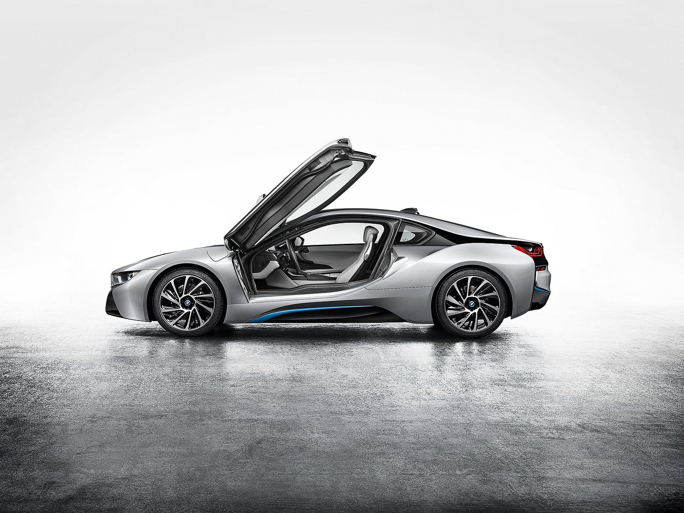 industrial design，Automobile design，bmw，conceptual design，Hand drawn，