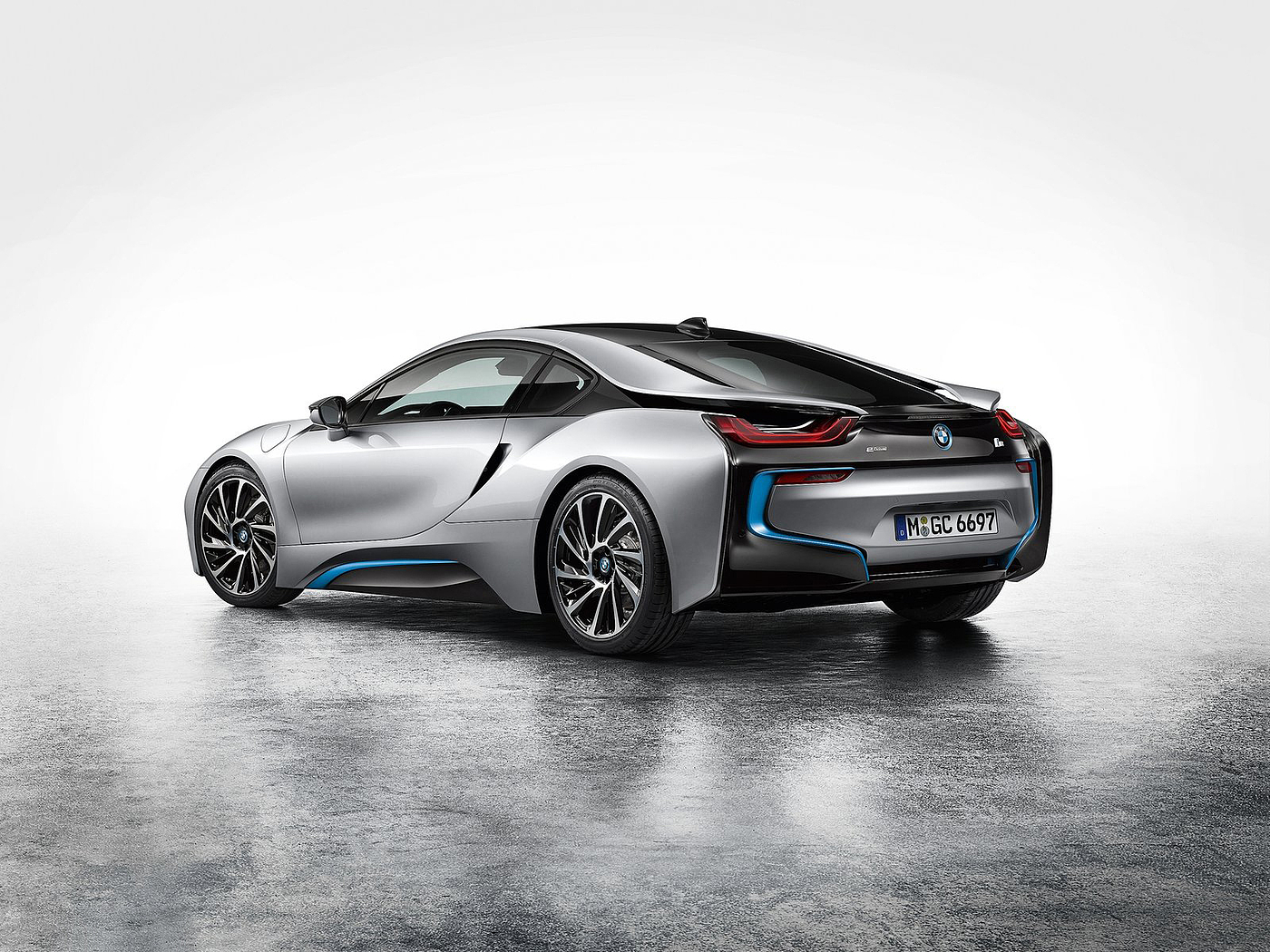 industrial design，Automobile design，bmw，conceptual design，Hand drawn，