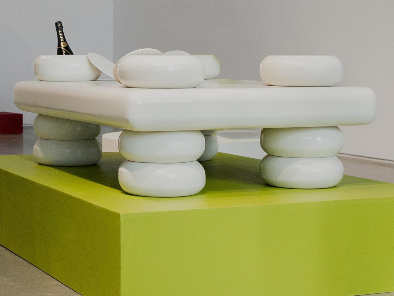 FSC certification，Medium density fiberboard，Persian wind，tea table，