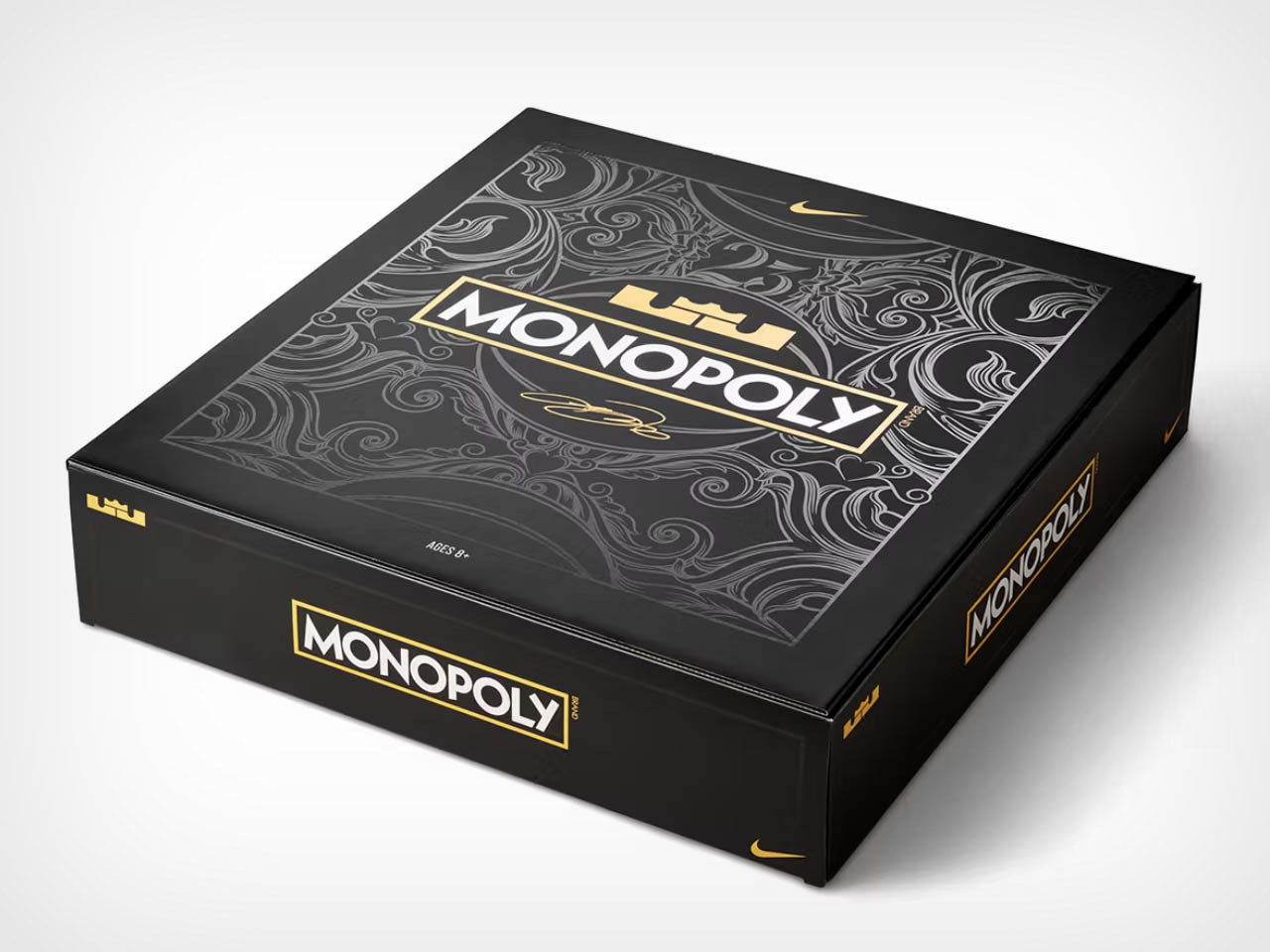 game，board role-playing games，Nike，Nike x Hasbro，