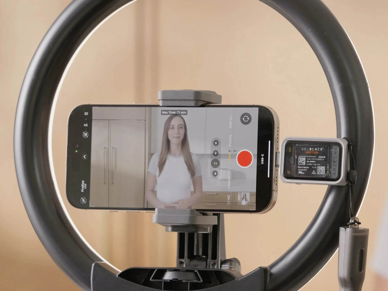 mobile hard disk drive，Solid state disk，Villages，Digital，