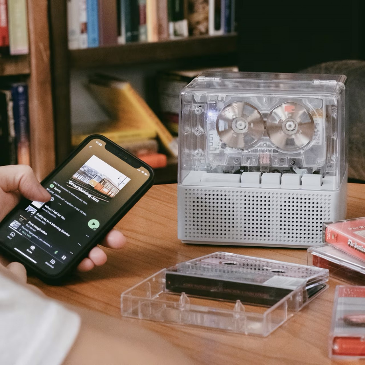 cassette player，innovative product，Bluetooth，Iconic，