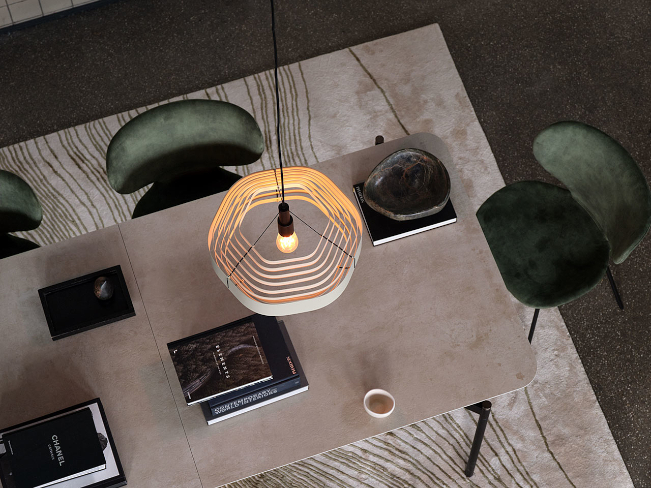 Ripple，Light and shadow atmosphere，lamps and lanterns，ripple effect，