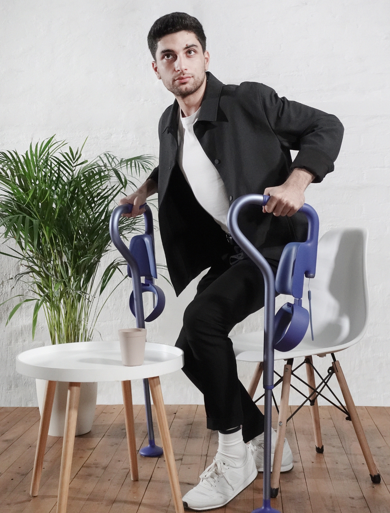 Pedestrian，modularization，auxiliary equipment，Barrier free design，Walking staff，