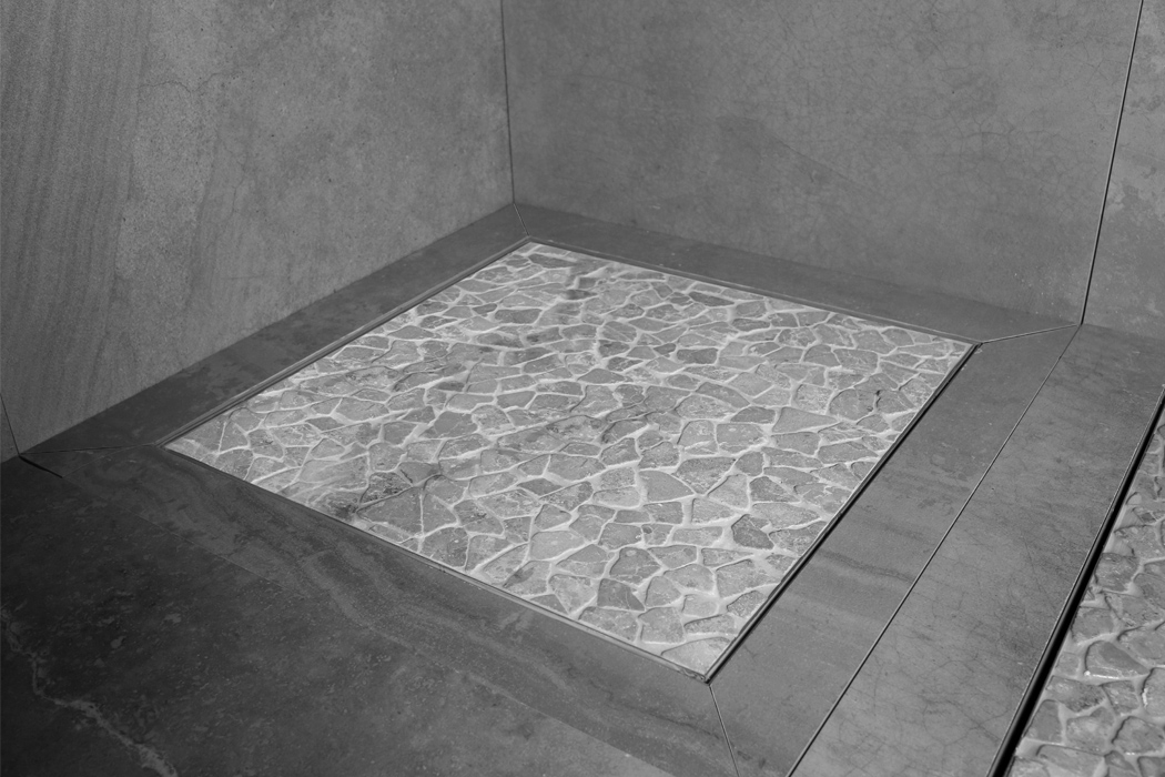 Bath room，Easy to arrange lattice，drainage system，Drain hole，