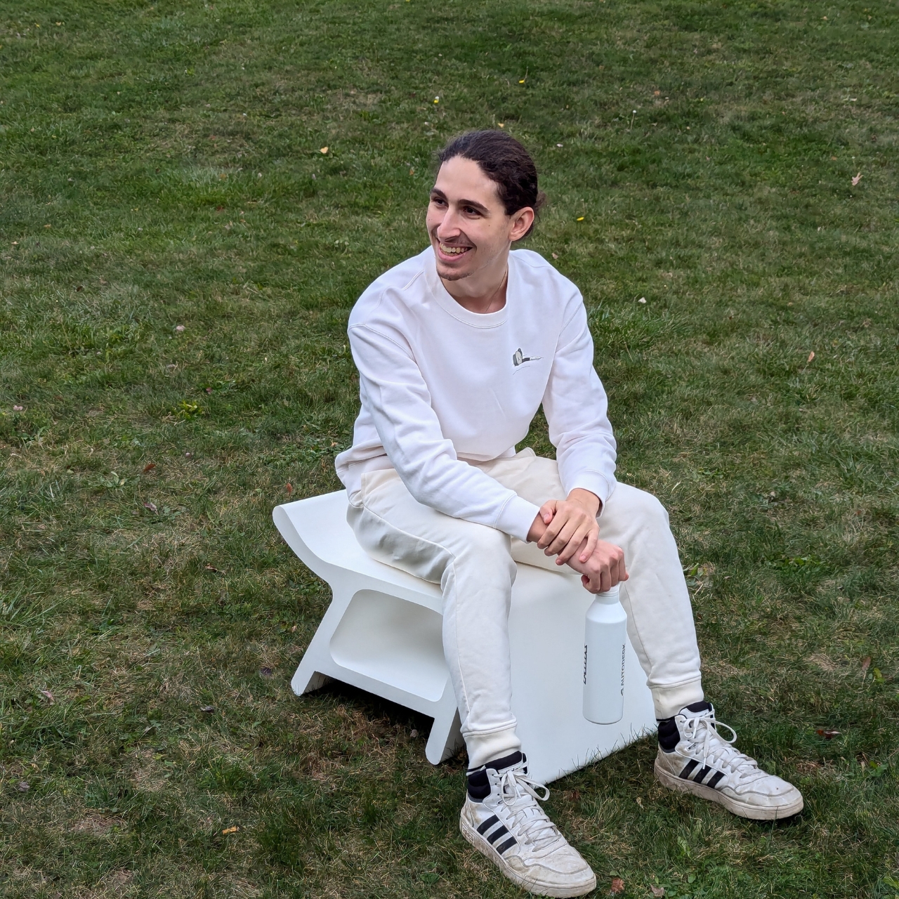 REVO，chair，conceptual design，furniture，