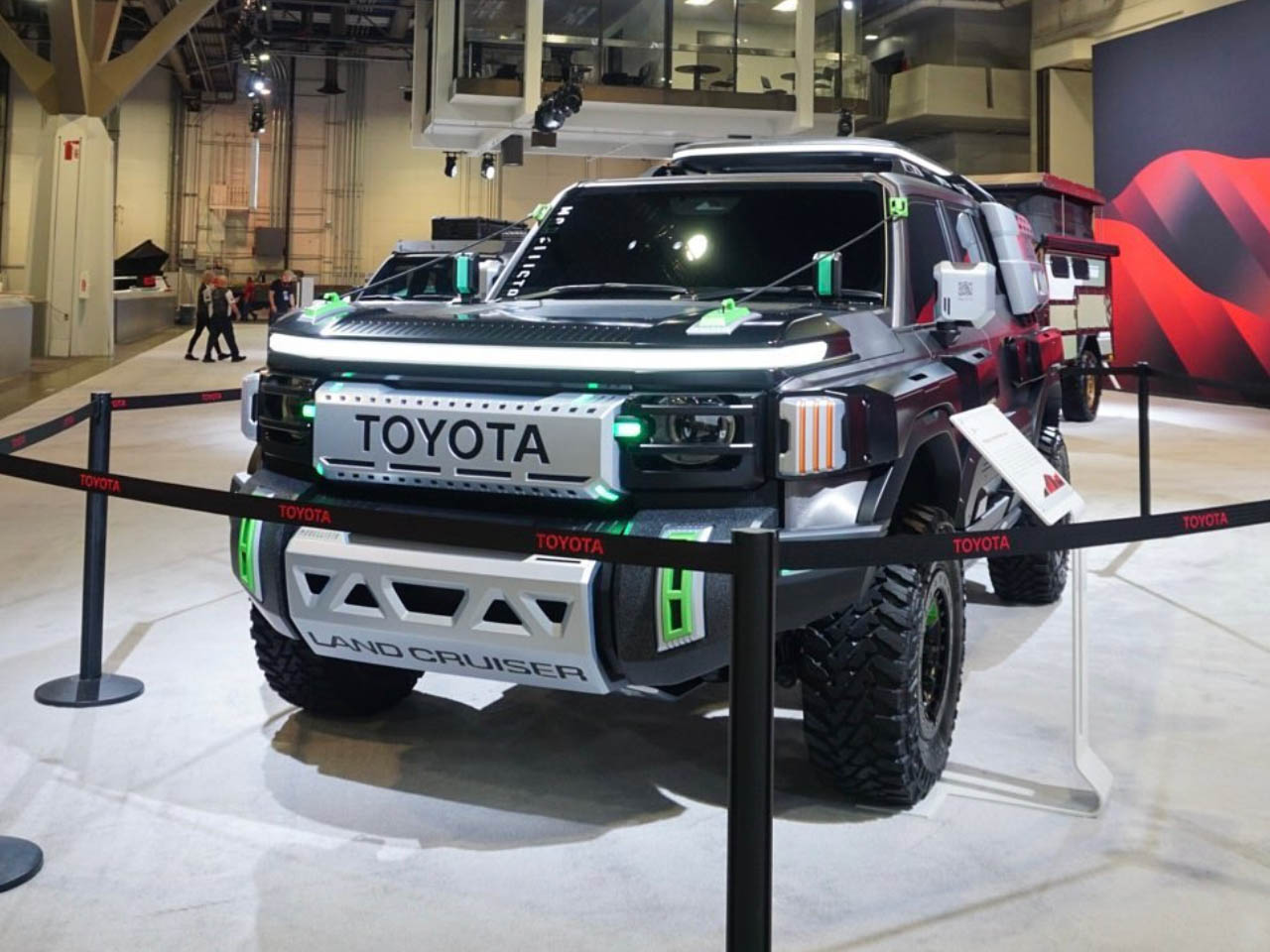 Toyota，Off-road performance，Retrofit concept，Overland Vision，Cyberpunk，