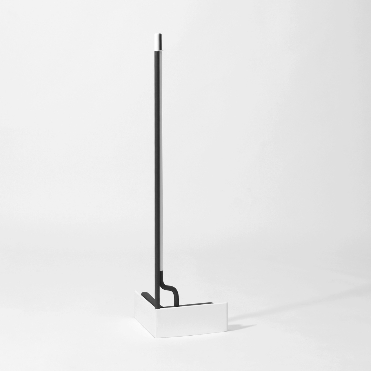 Cleaning tools，Corner storage，Minimalist design ，Broom dustpan，90 Broom & Dustpan，