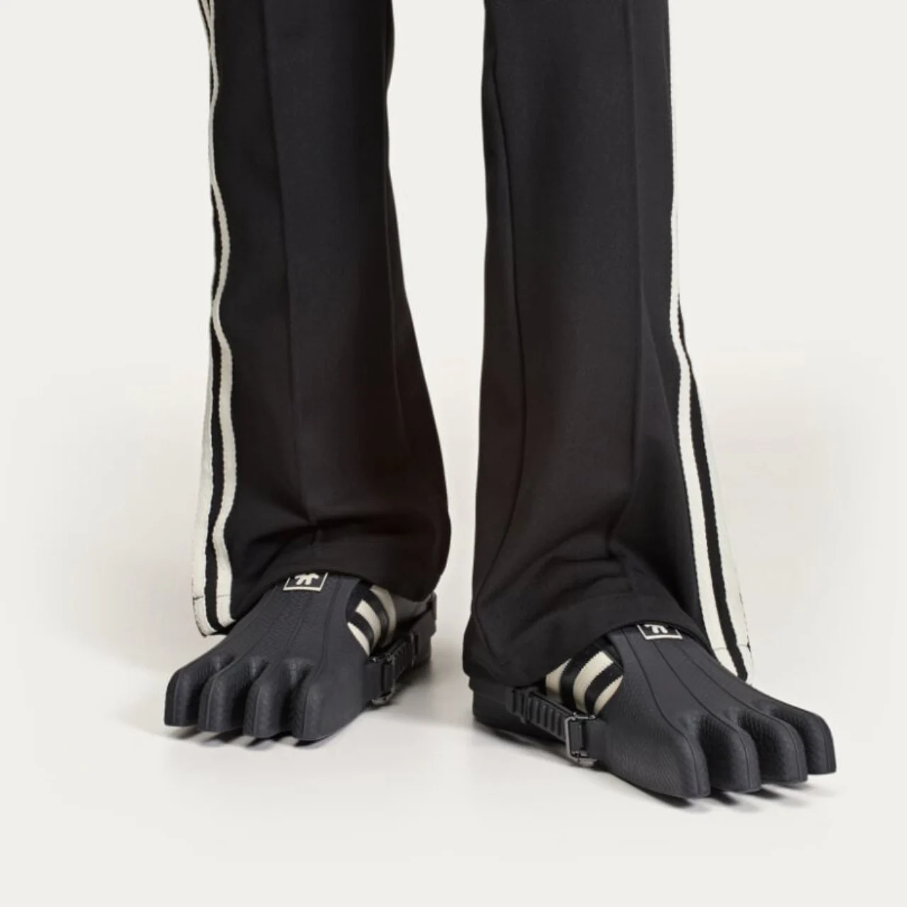 shoes，AVAVAV，Adidas，Superfinger，