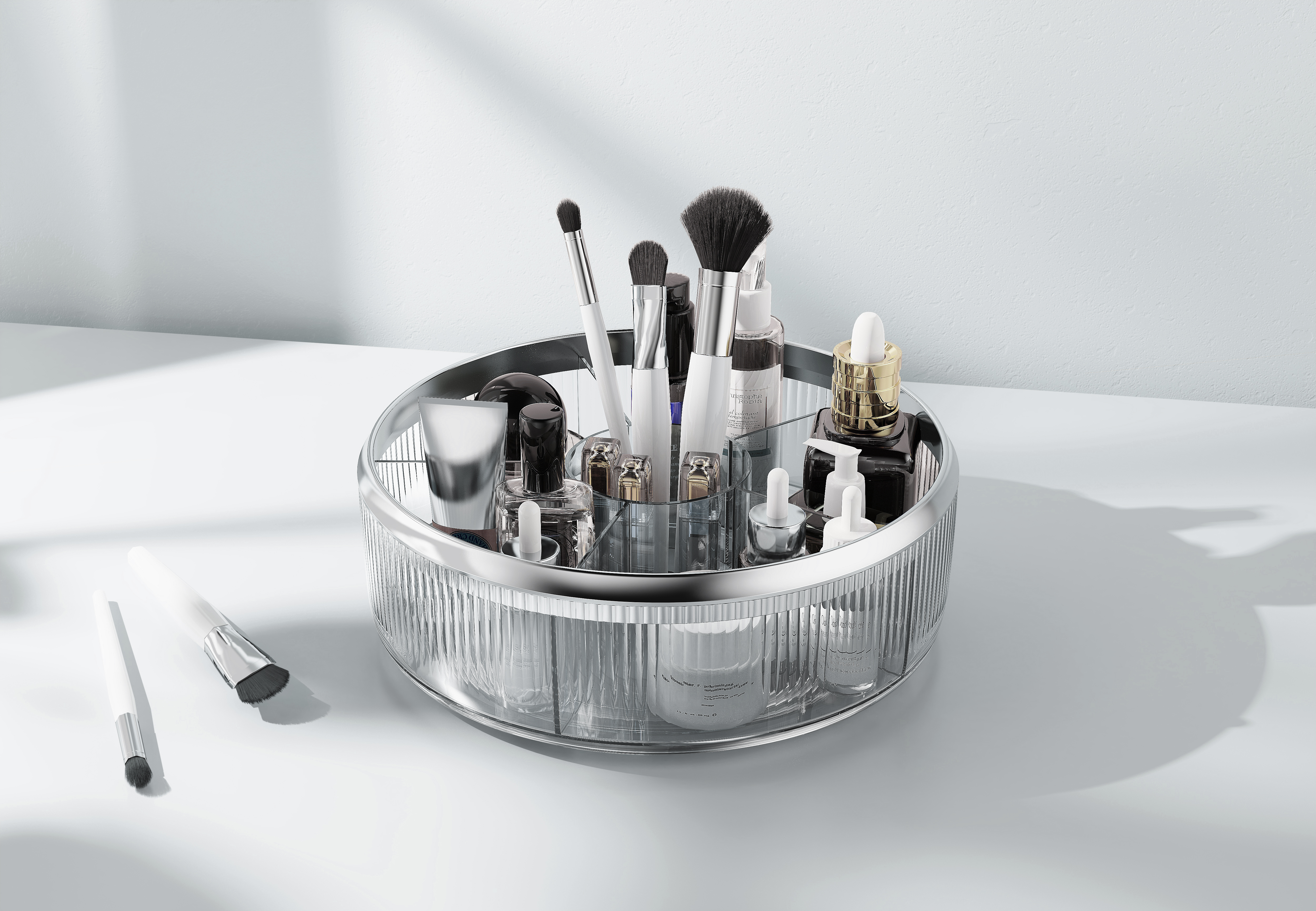 Large capacity storage，360 ° rotation storage，