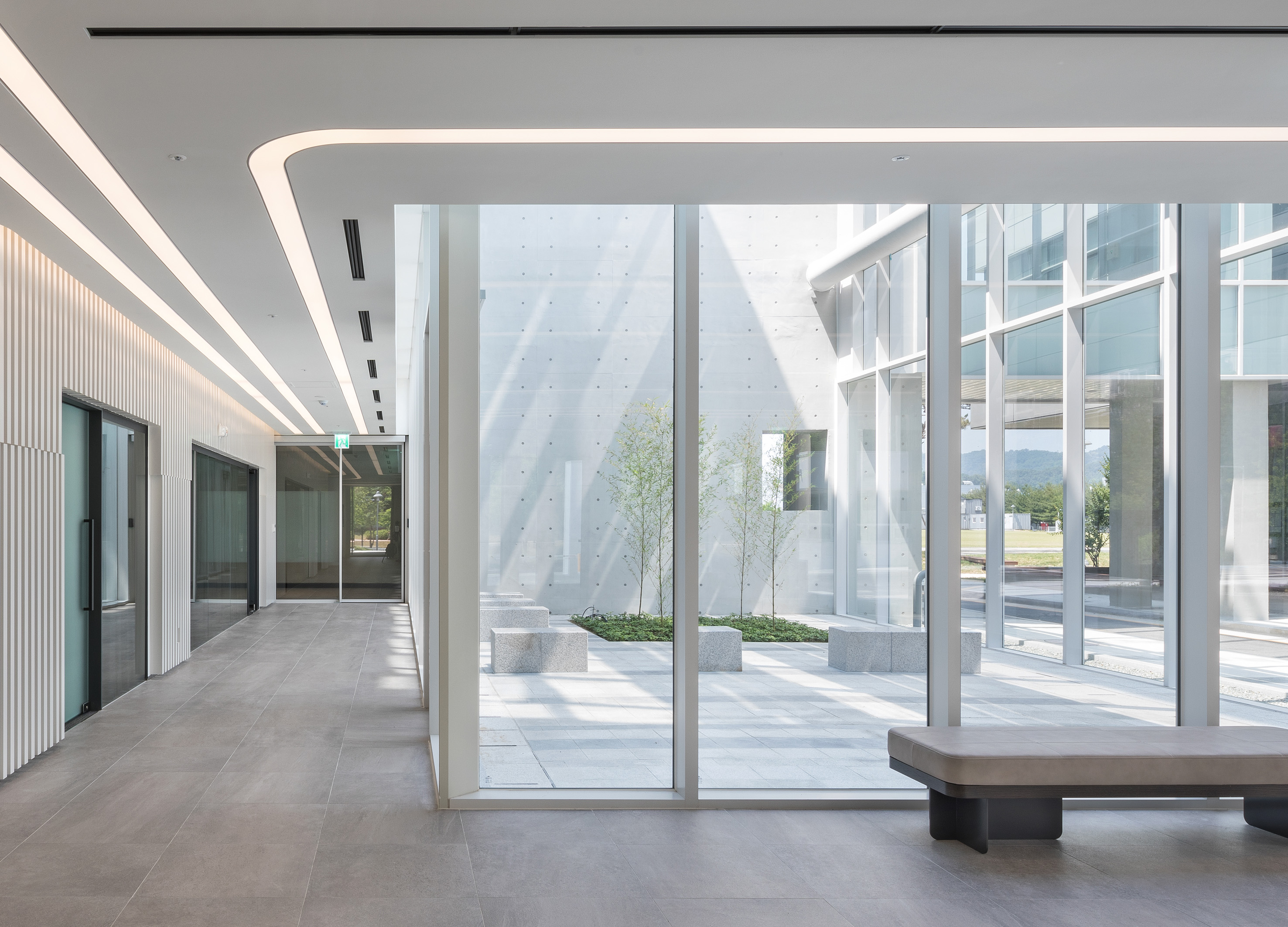 R&D company，industrial，COMPLEX，dream factory，brand identity，