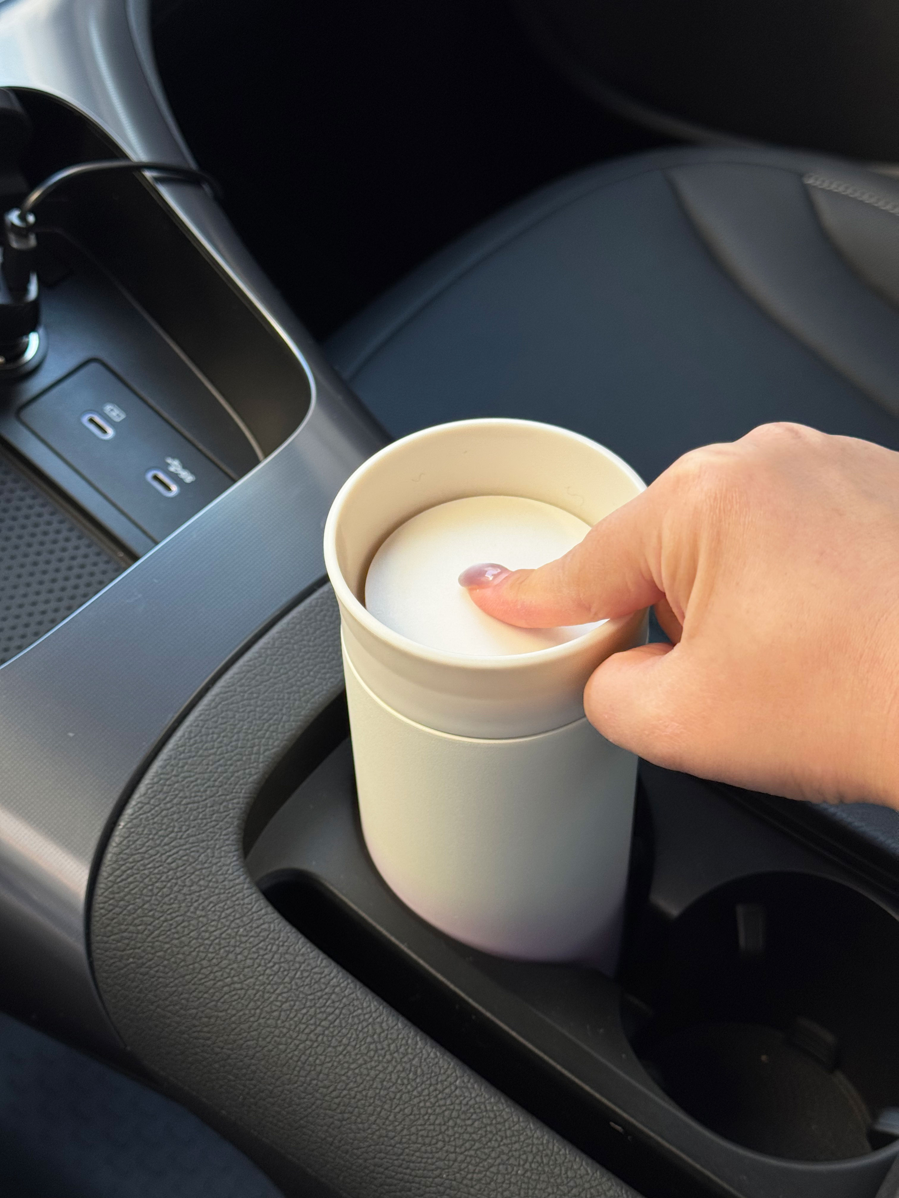 coffee cup，vacuum cup，Bouncing cup，Water cup，product design，industrial design，packing design，object design，