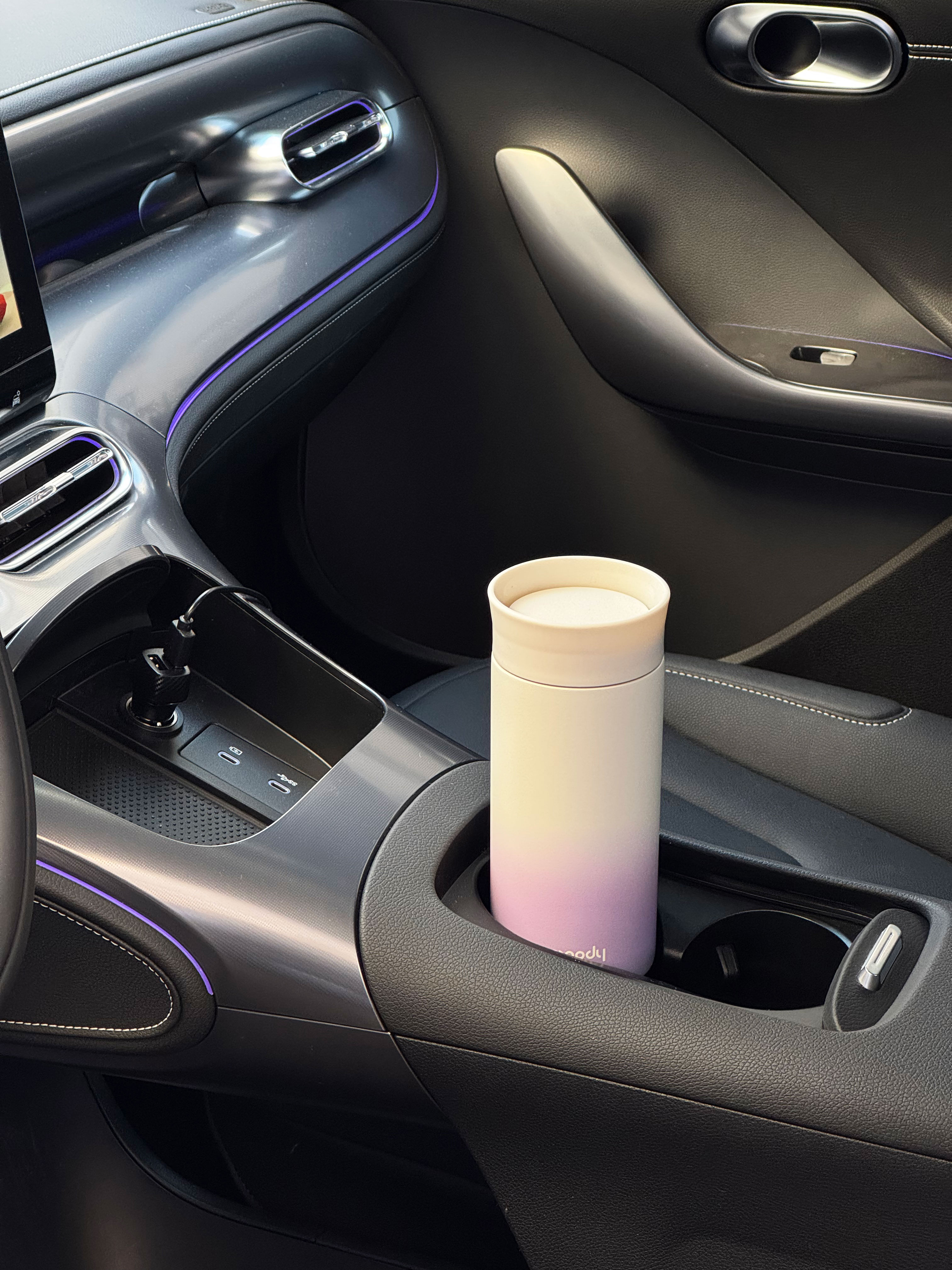 coffee cup，vacuum cup，Bouncing cup，Water cup，product design，industrial design，packing design，object design，