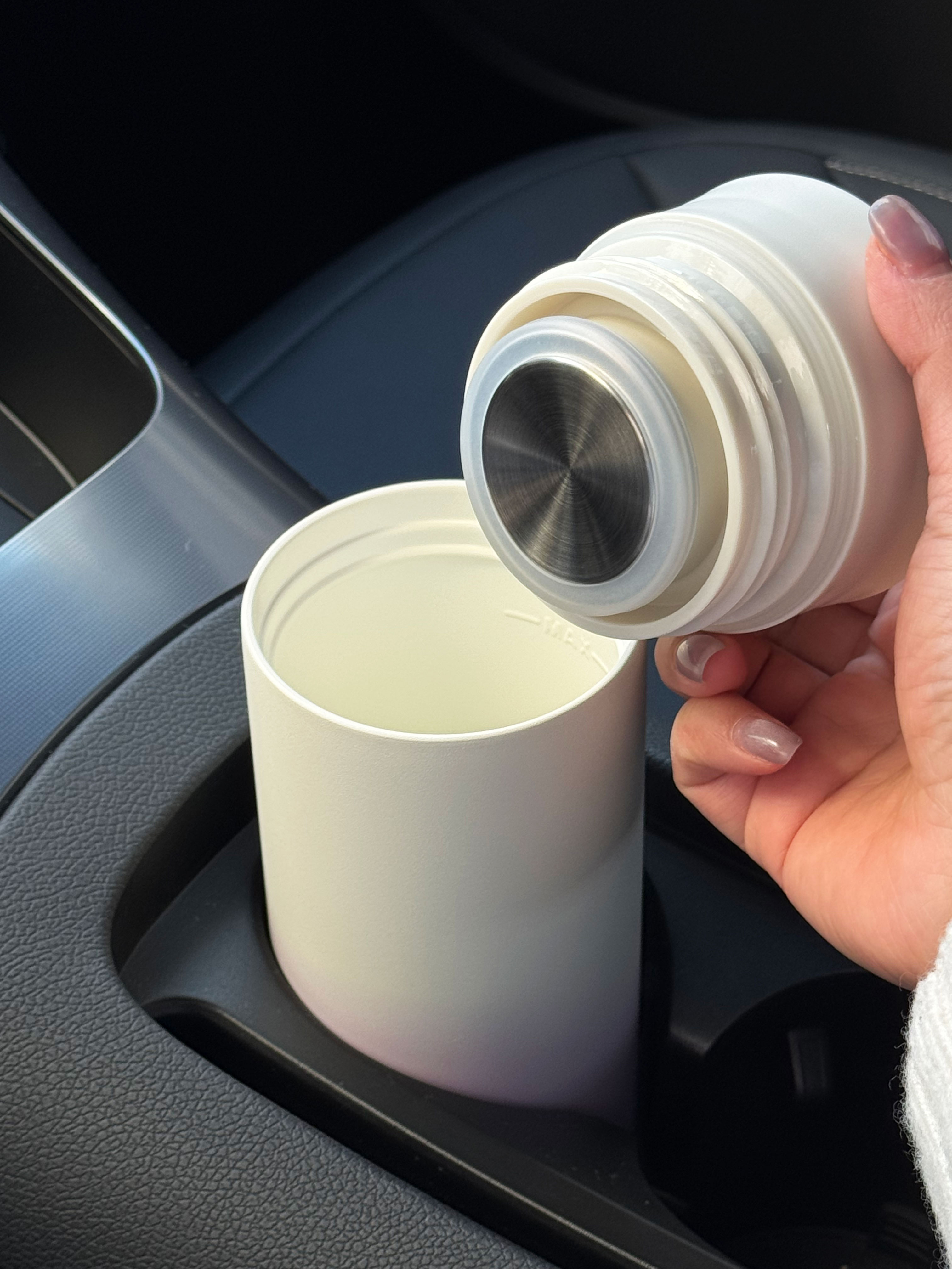 coffee cup，vacuum cup，Bouncing cup，Water cup，product design，industrial design，packing design，object design，