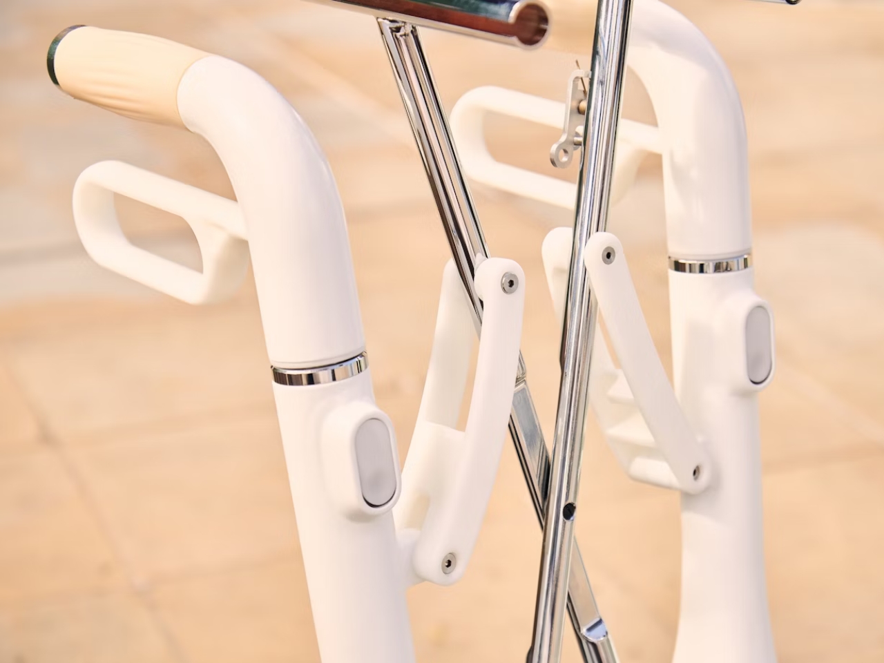 Walking aid，Zeal Lifestyle Walk，medical apparatus and instruments，Rehabilitation tools，