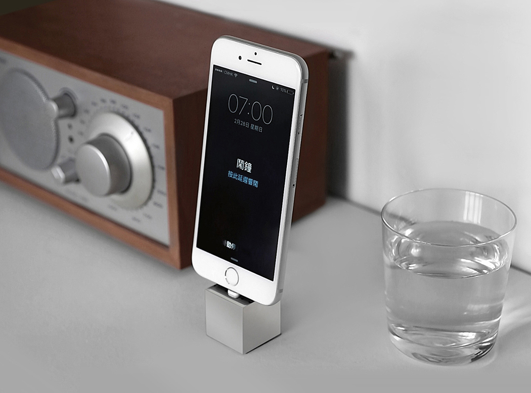 Q dock，iPhone，Charging base，stainless steel，copper ，Charging base，