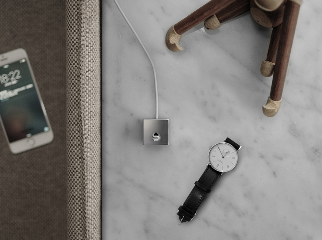 Q dock，iPhone，Charging base，stainless steel，copper ，Charging base，