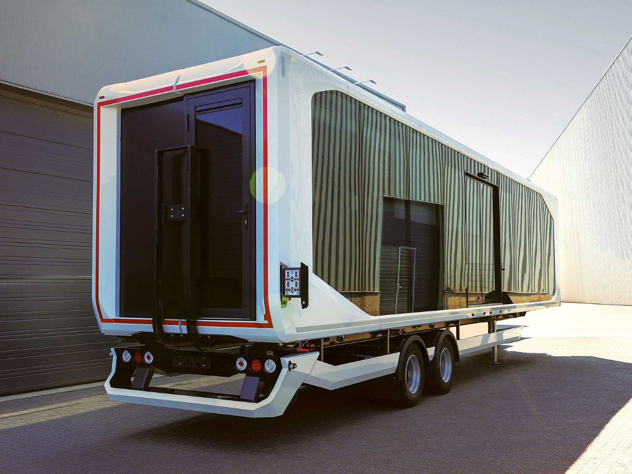 Accessible trailer，Expandable，Mobile platform，sojourn life，