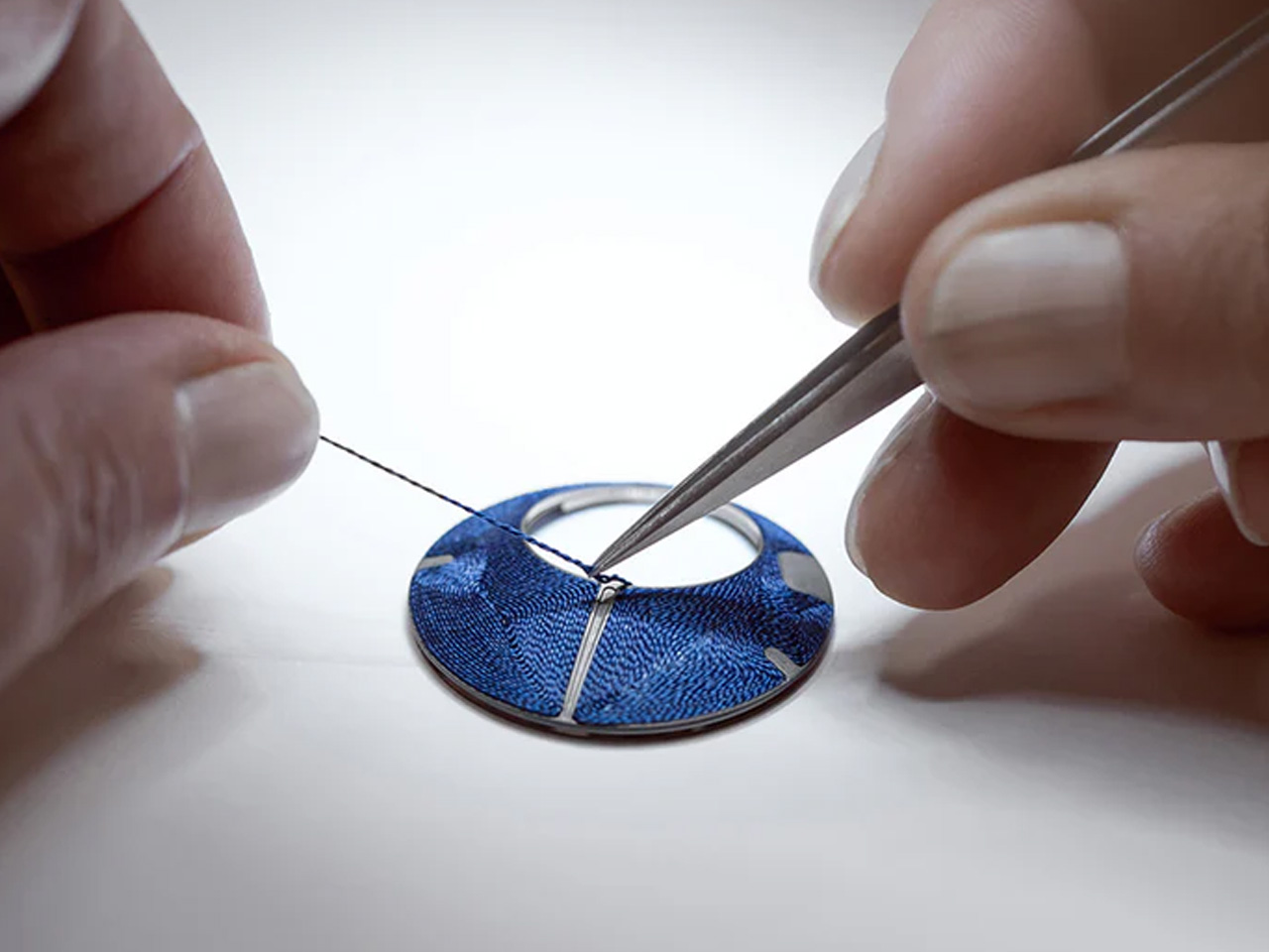 Super-LumiNova，Titanium metal，polishing，Swiss Crafts，