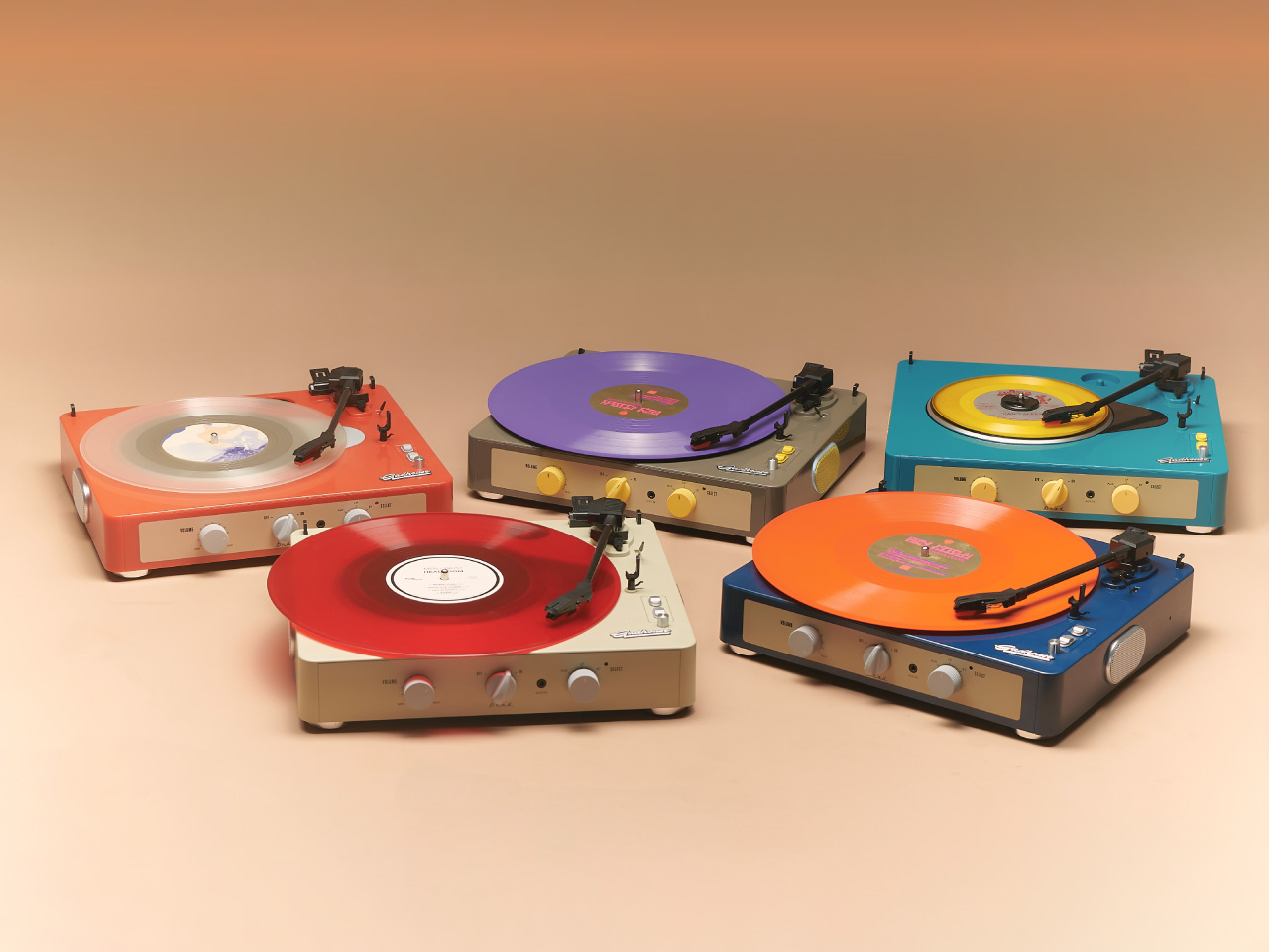 Retro record player，speaker，Brad Retro，USB-C，Modern Creativity，