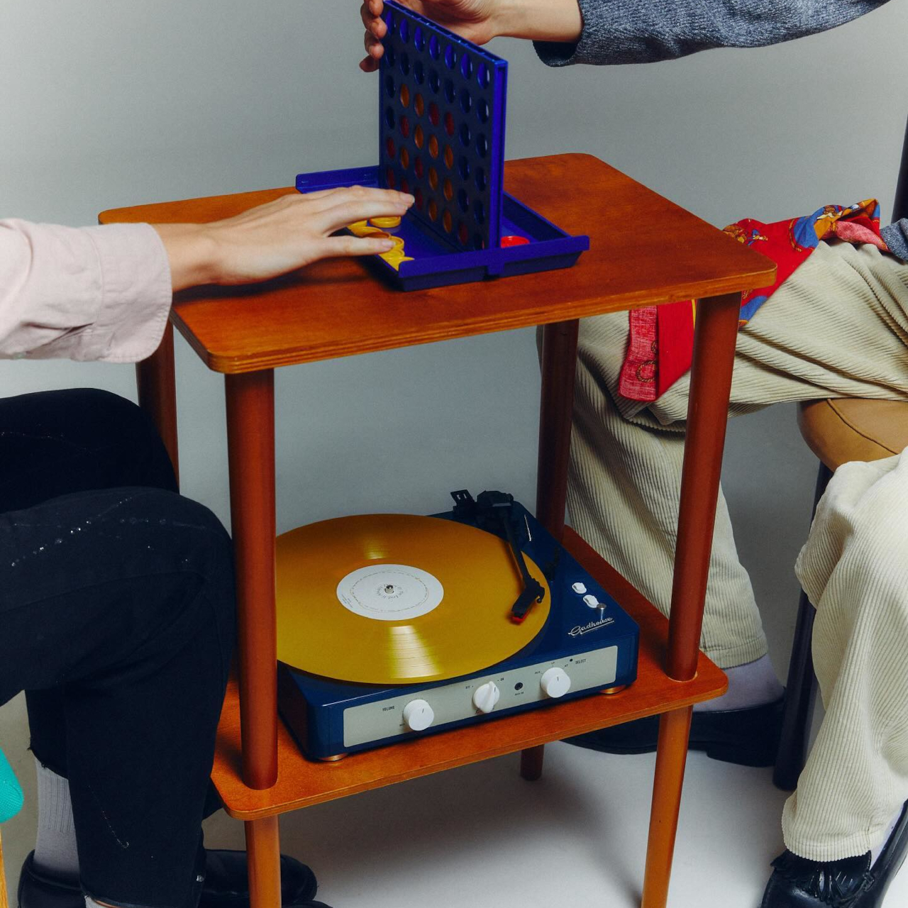 Retro record player，speaker，Brad Retro，USB-C，Modern Creativity，