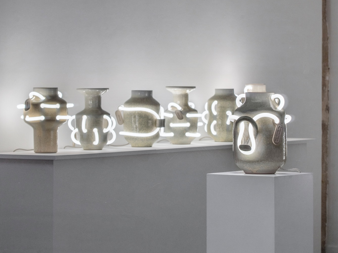ceramics，Néophore，glaze，lamps and lanterns，The neon lights，
