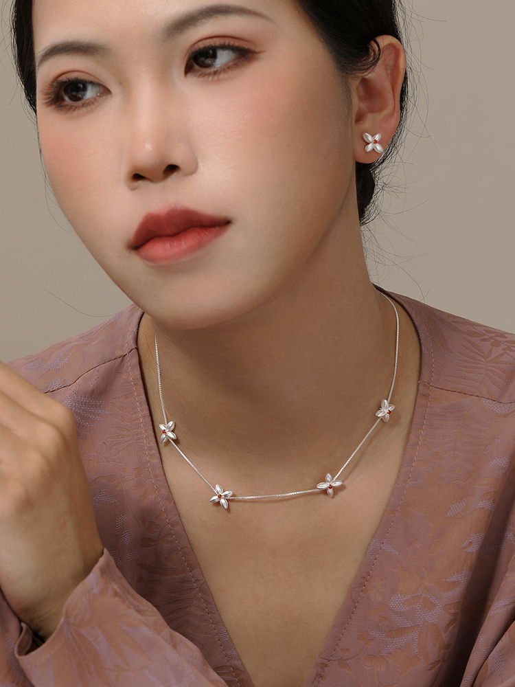 stud earring design，Niche Daily，Simple design，Oriental temperament，Even the pattern of money，Red agate，Valentine's Day gift，