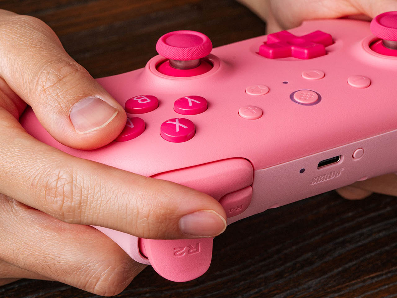 Ultimate 2C，Game handle，Digital，electronic product，