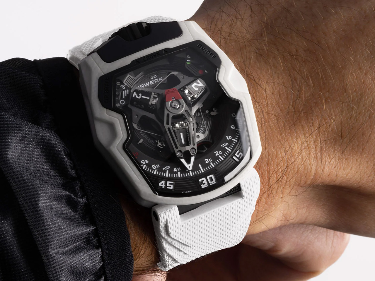 Task，Swiss watchmaking，Wristwatch，Limited edition，