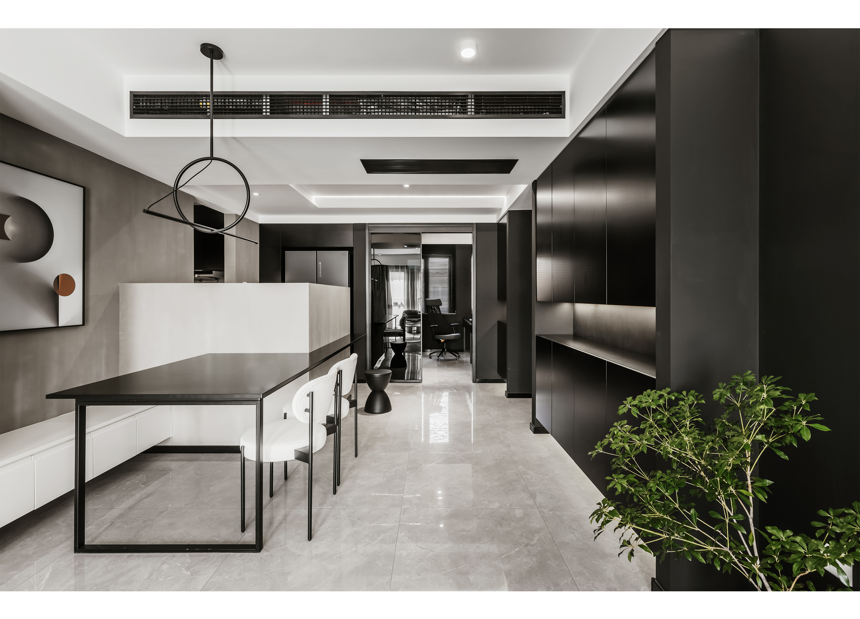 Small apartment design，Minimalist style，space transformation，Storage design，light and shadow design，Geometric Aesthetics，