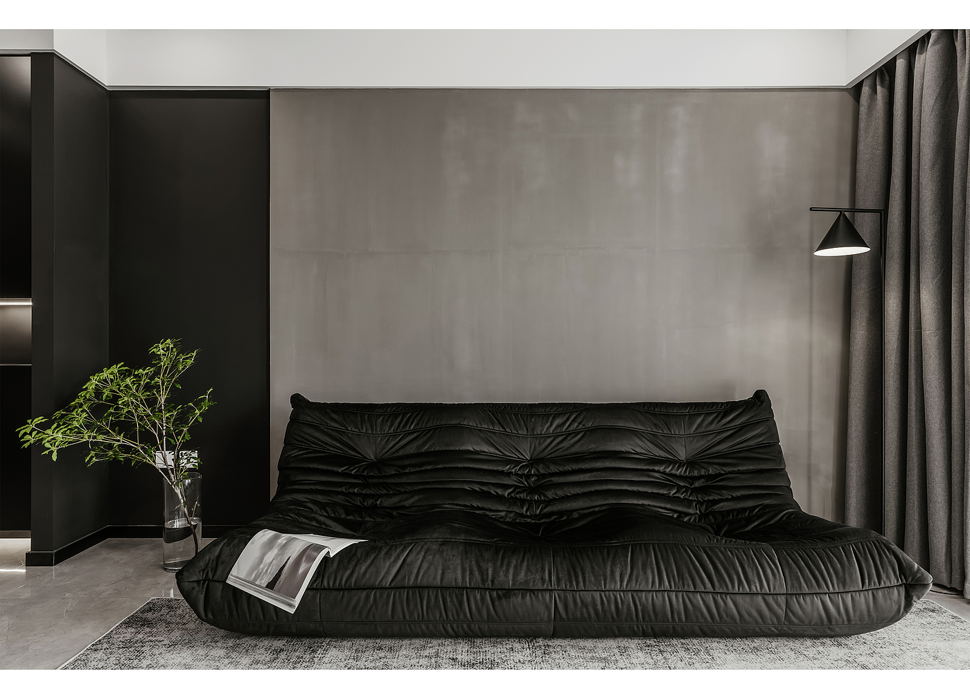 Small apartment design，Minimalist style，space transformation，Storage design，light and shadow design，Geometric Aesthetics，