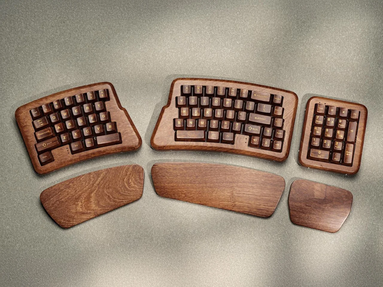 Mechanical keyboard，woodwork，Retro Aesthetics，Split type，Bluetooth，