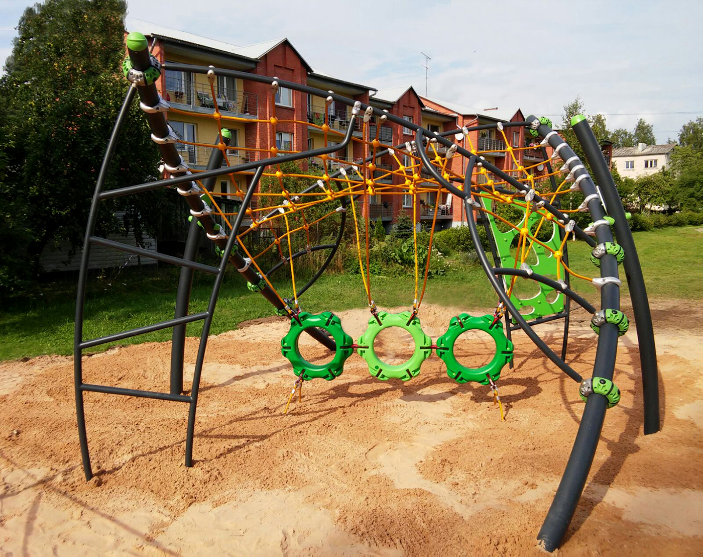 设计一款自己都想玩的户外娱乐设施