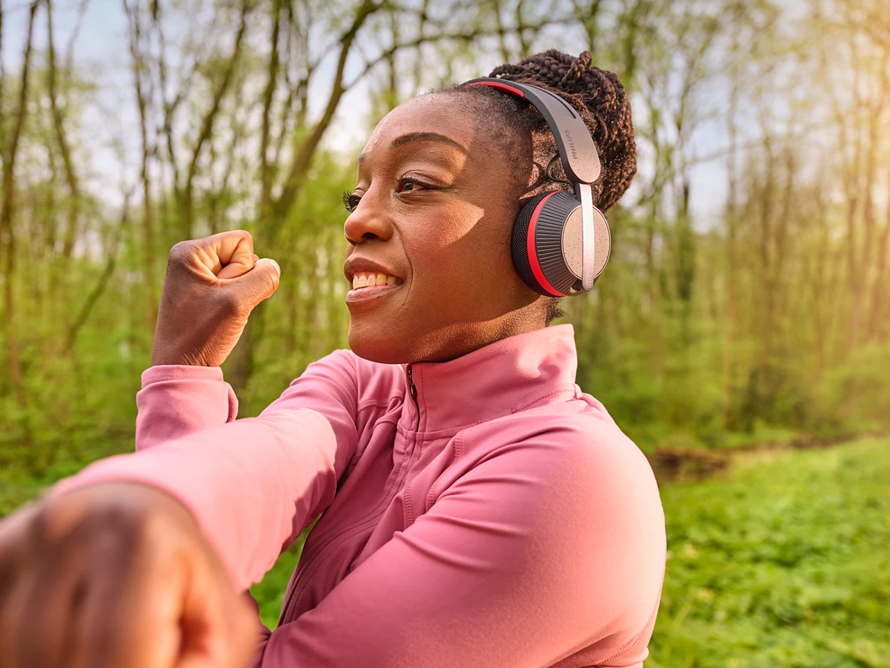 solar energy，Wireless charging，headset，Audio equipment，