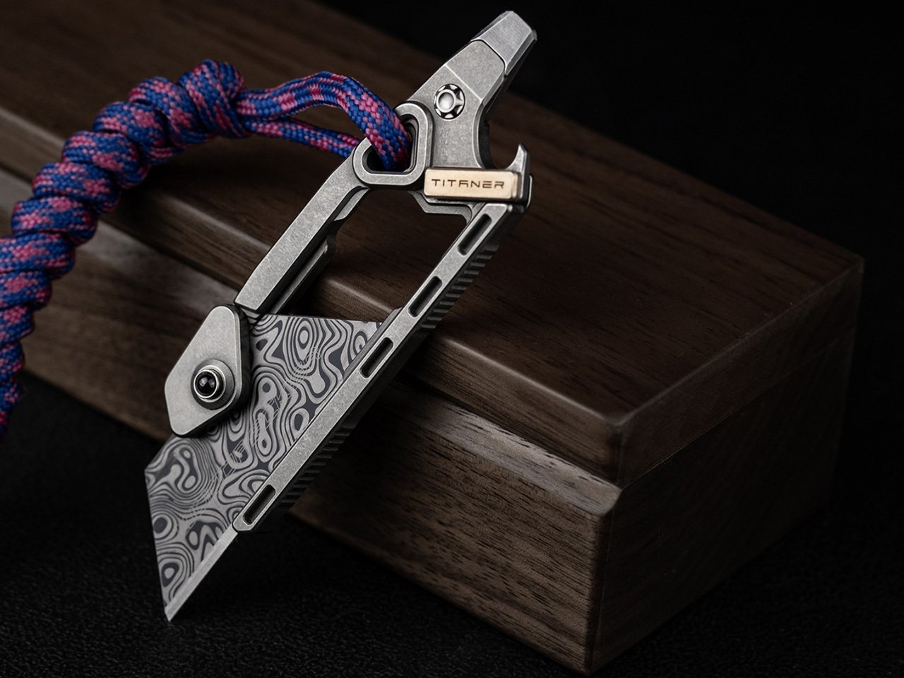 titanium alloy，EDC，multi-function，tool，Titanium，